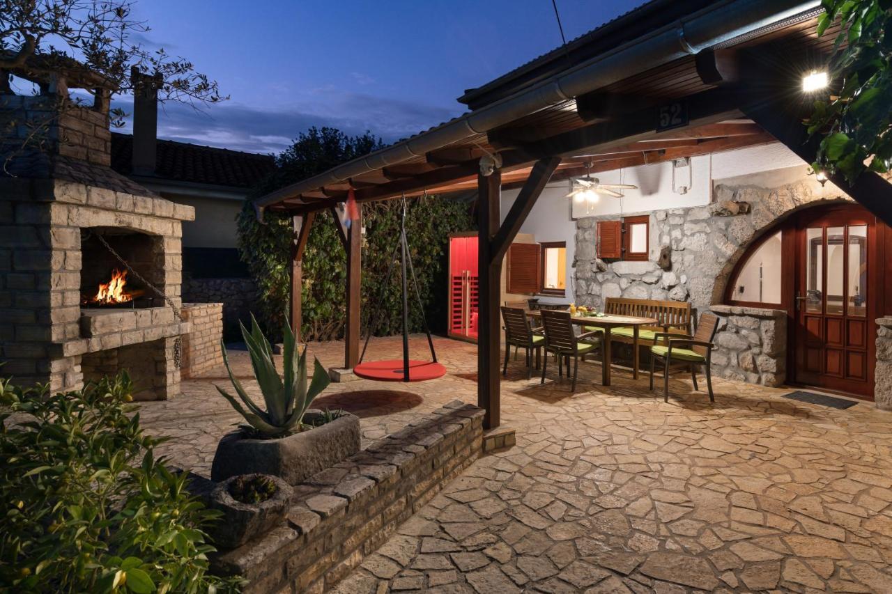 Stone Lady Holiday Home With Pool&Hot Tub,Sauna,Bbq,Garden Rasopasno Ngoại thất bức ảnh